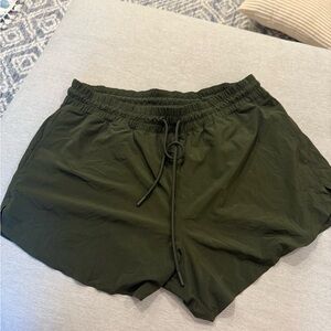 Athleta Women's Athletic Shorts - Olive Green/Large